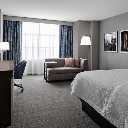 Hampton Inn Chicago Mccormick Place Exterior foto