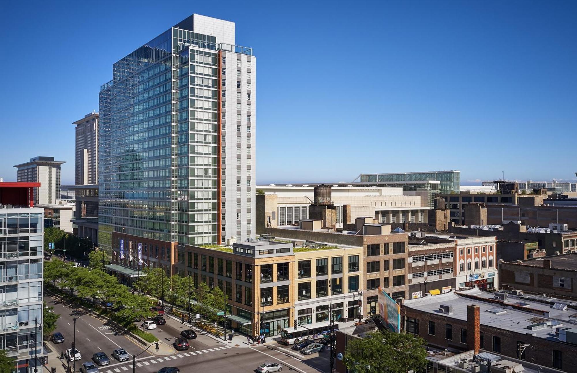 Hampton Inn Chicago Mccormick Place Exterior foto