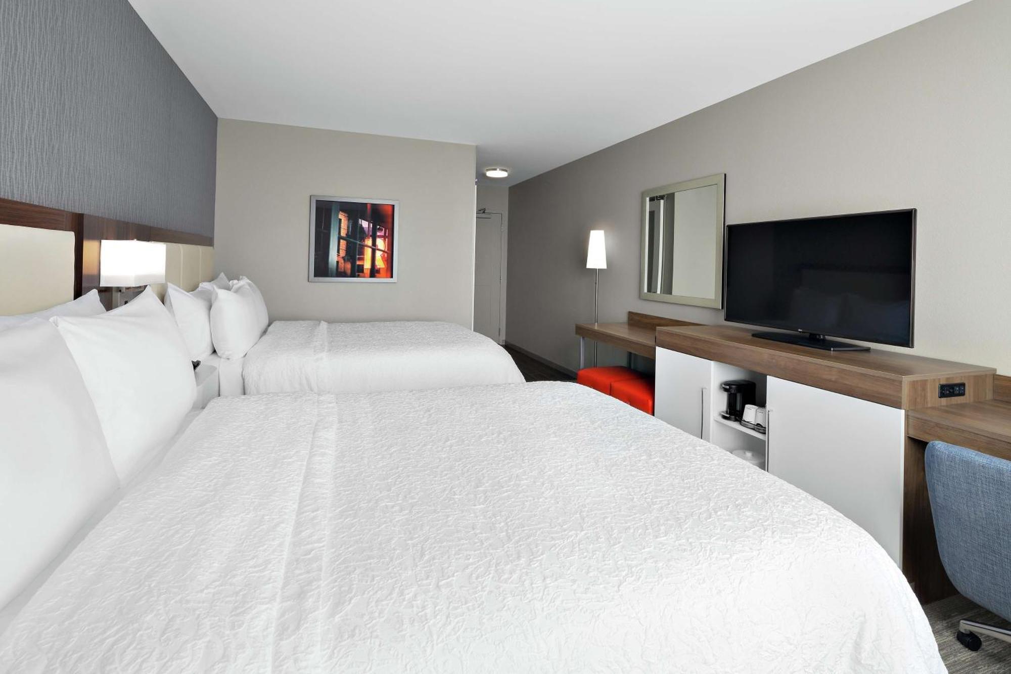 Hampton Inn Chicago Mccormick Place Exterior foto